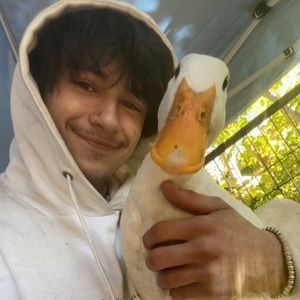 Meet your Posher, Ethan